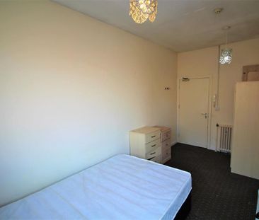 1 bedroom Flat To Let - Photo 1