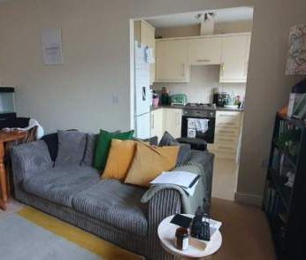 2 bedroom property to rent in Axminster - Photo 2