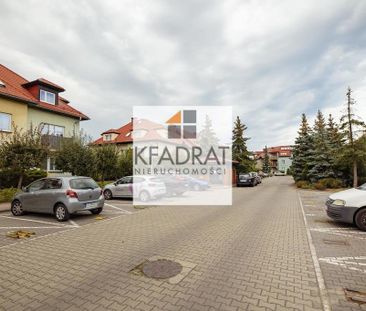 Kawalerka z prywatnym miejscem postojowym - Photo 2