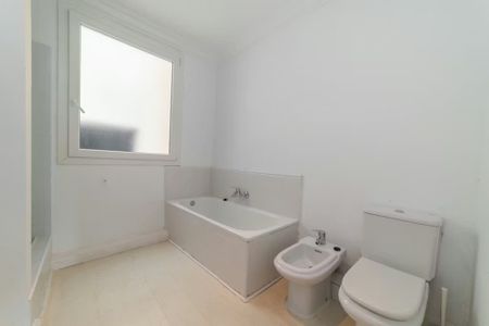 Calle de Santa Teresa, Madrid, Community of Madrid 28004 - Photo 4