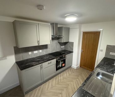 1 Bed Flat, Great Knollys Street, RG1 - Photo 2