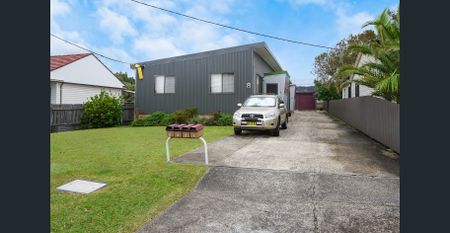 Sunny one bedroom Unit - Photo 3