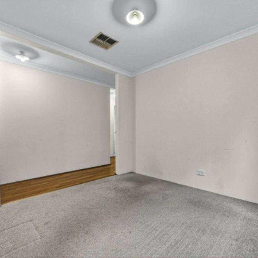 Quaint home in ideal location. - Photo 1