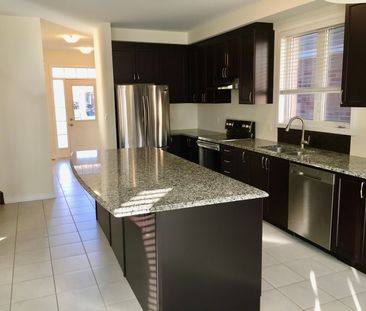 For Lease - 28 Wannamaker Crescent, Cambridge, Ontario - Photo 3