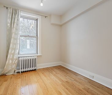 For Lease - 179 Castlefield Avenue, Toronto, Ontario - Photo 4