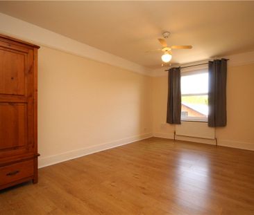 Weston Road, Guildford, Surrey, GU2 8AU - Photo 4