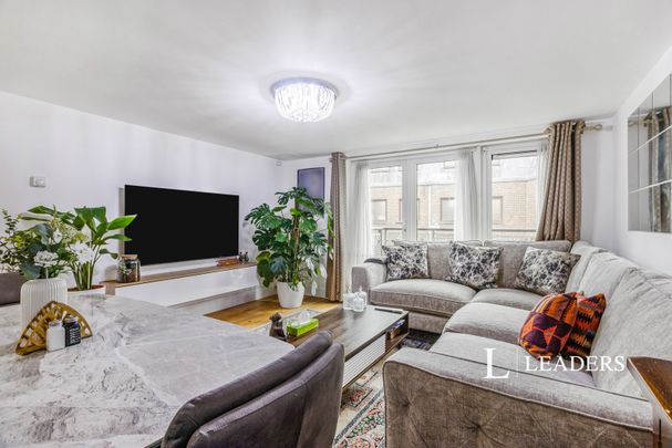 2 bedroom apartment to rent Garricks House, Wadbrook Street, Kingston Upon Thames, KT1 - Photo 1