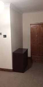 Room in a Shared House, Bedford Place, CR0 - Photo 4