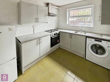 2 bedroom terraced house to rent - Photo 4