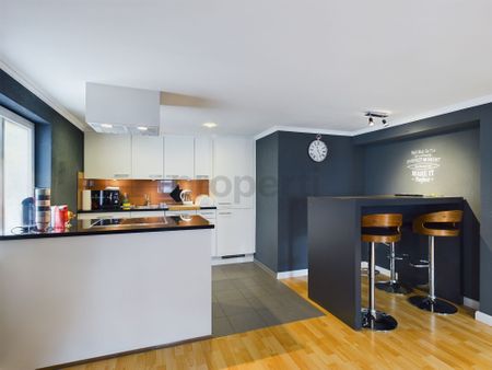 Exclusive furnished 3.5-room apartment in the heart of the old town of Rheineck - Photo 4