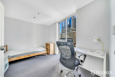 Premium location with urban skyline views - Photo 3