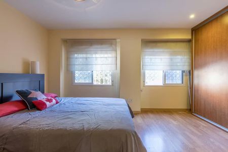 Calle Peris Mencheta, Valencia, Valencian Community 46020 - Photo 4