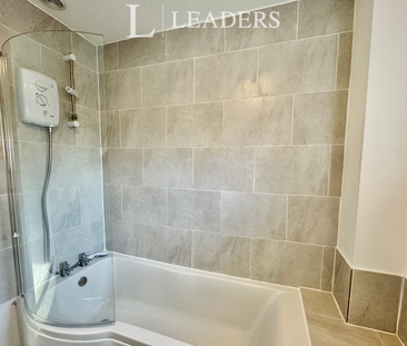 3 bedroom house to rent Rackham Close, Hopton, Great Yarmouth, NR31 - Photo 6