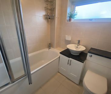 Victoria Grove - Photo 3