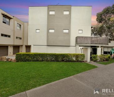 “Level Up Your Living with This Modern Townhouse” - Photo 2