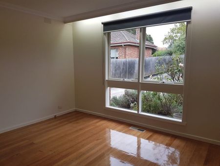 2/32 Kent Road, Surrey Hills - Photo 4