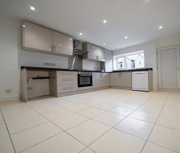 Room in a Shared House, Capstone Road, BR1 - Photo 6