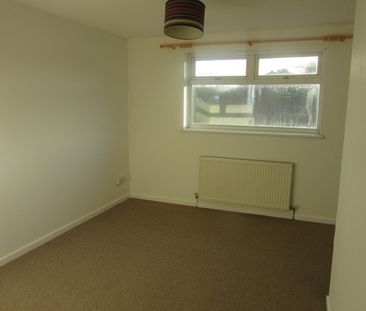 Dale Close, Fforestfach, Swansea SA5 4NX - Photo 6