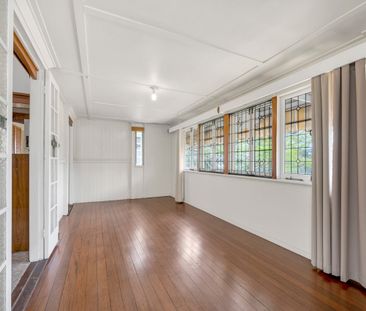 Charming Original Queenslander in the Heart of Ashgrove - Photo 5