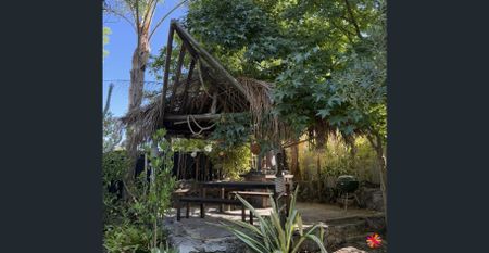 MID CENTURY - Photo 2