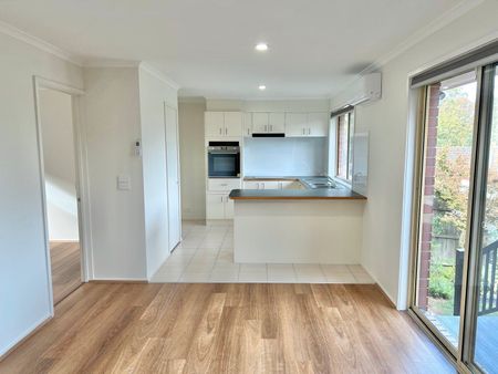 FRESHLY UPDATED AND PERFECTLY POSITIONED - Photo 5