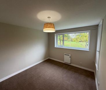 2 bedroom maisonette to rent - Photo 2