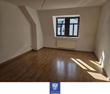Individuelle 2-Zimmer-Dachgeschosswohnung in Freital! Ideal auch fÃ... - Photo 1