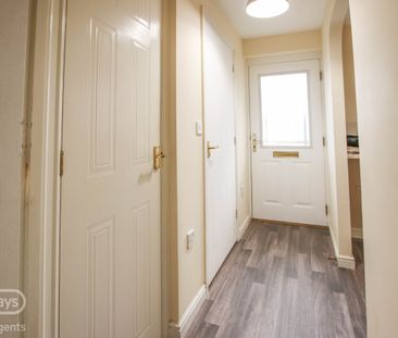2 bedroom End Terrace for rent - Photo 6