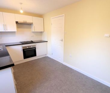 2 bedroom terraced house to rent - Photo 3