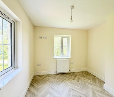 4 bedroom detached house to rent - Photo 6