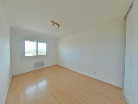 Location Appartement 2 pièces 48m² ROMANS SUR ISERE 26100 - Photo 3