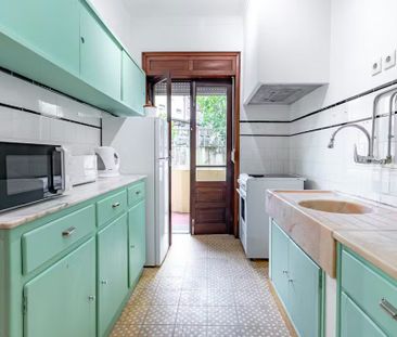 Avenida de Fernão de Magalhães, Porto, Braga - Photo 4