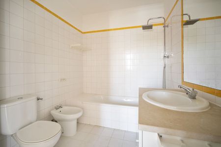 1 Bedroom Apartment with garden, Monte Estoril, Cascais - Photo 5