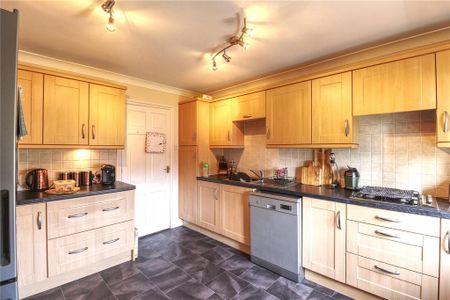 3 bedroom bungalow to rent - Photo 4