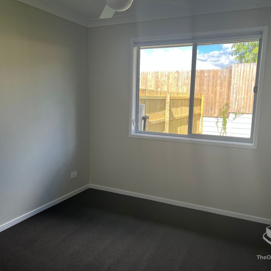 Stylish and Spacious Family Home - Photo 1
