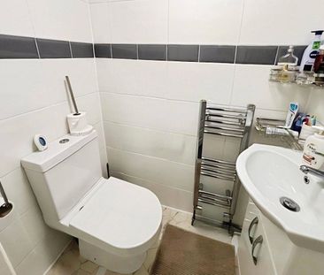 South Road, Feltham, TW13 6UE - Photo 5