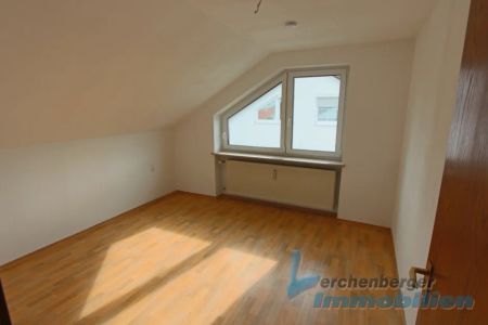 *** Schöne 2 Zimmer Dachgeschosswohnung mit Stellplatz zur Miete in Plattling*** - Photo 5