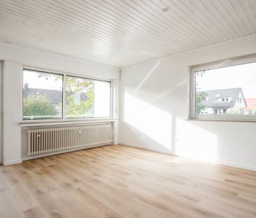 Schicke 2 Zimmerwohnung mit Balkon, Einbauküche und Garage in Biele... - Photo 2