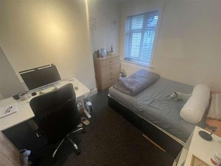 Cedar Road, Southampton, SO14 - Photo 3