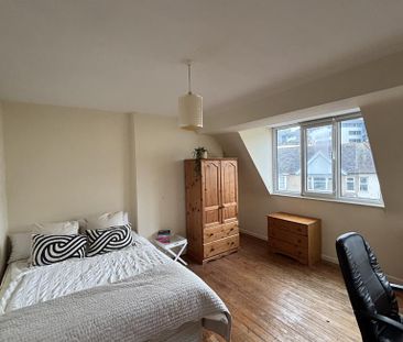 4 bedroom apartment to rent - Photo 1