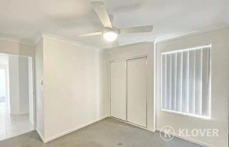 “Spacious Family Home in Boronia Heights 🌿🏡✨” - Photo 3