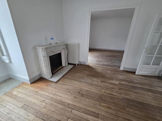 Location Appartement 5 pièces 101m² LE CREUSOT 71200 - Photo 1