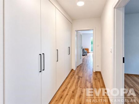 Pronájem bytu 3+kk 110 m2 - Fotografie 5