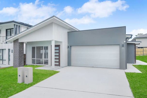 “Stylish Single-Level Living” - Photo 1