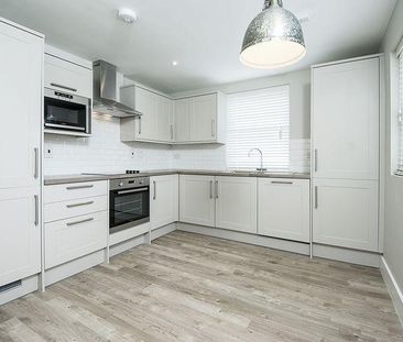 2 bedroom maisonette to rent - Photo 6