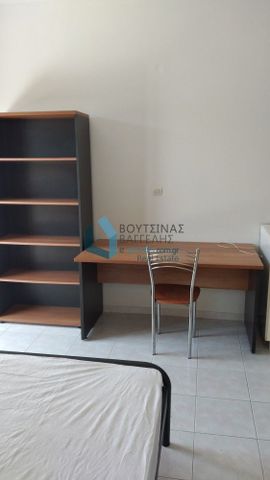 Studio/Γκαρσονιέρα για ενοικίαση Κέντρο (Ρίο) - Photo 2