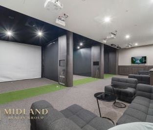 Furnished Two Bedroom in Prestige Landmark with water view - Photo 3