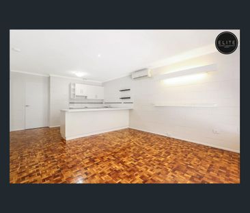 TIDY UNIT IN EAST ALBURY - Photo 1