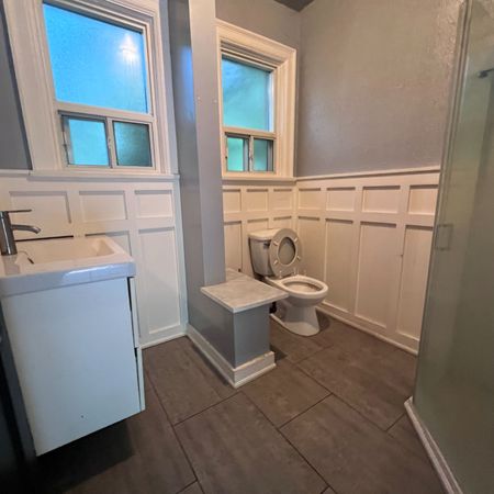 For Lease - 292 Freelton Road Unit# 2, Hamilton, Ontario - Photo 4
