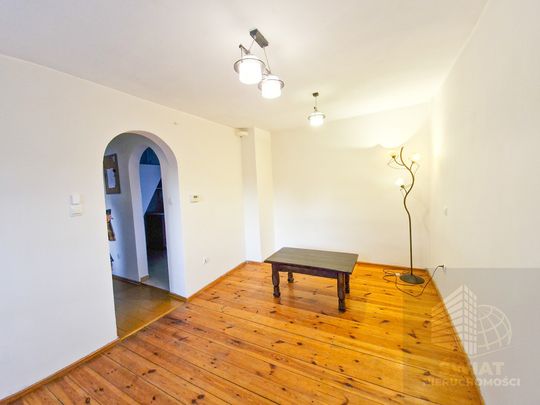 Do wynajęcia – niewielki dom z garażem i ogrodem - Photo 1